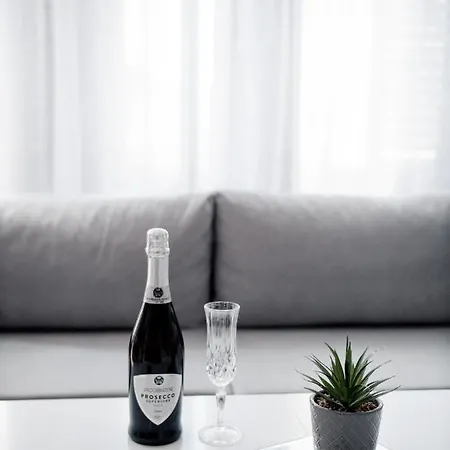 Dionis House Ferienhaus *