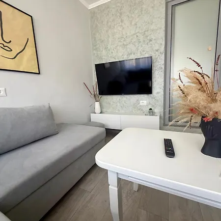 Dionis House 펜션 Shkodër